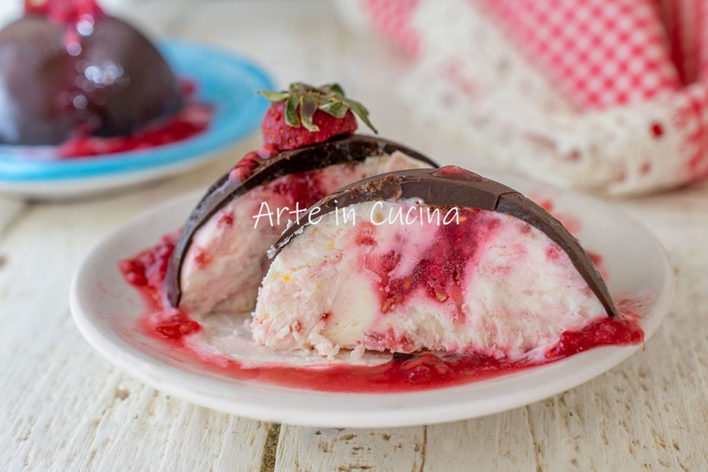 Mini Semifreddo Cakes with Lemon and Raspberry with Chocolate