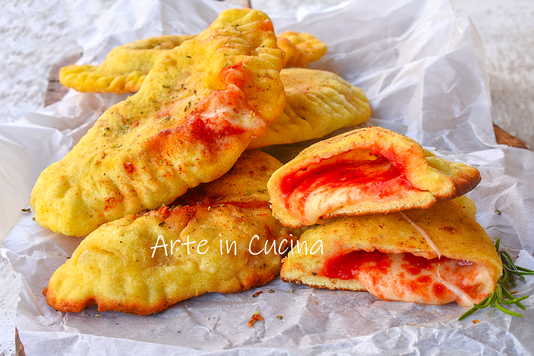 MOZZARELLA AND TOMATO PANZEROTTI