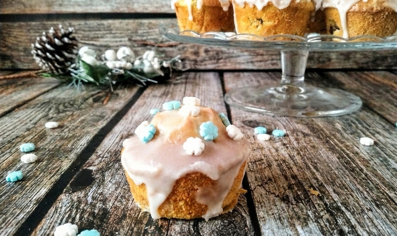 Soft and Fragrant Raisin and Cinnamon Muffins: The Easy, Versatile Recipe, Perfect Even for Christmas.