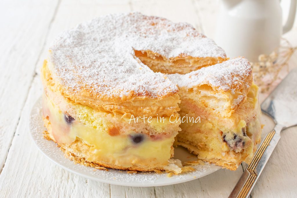 Neapolitan millefeuille cake