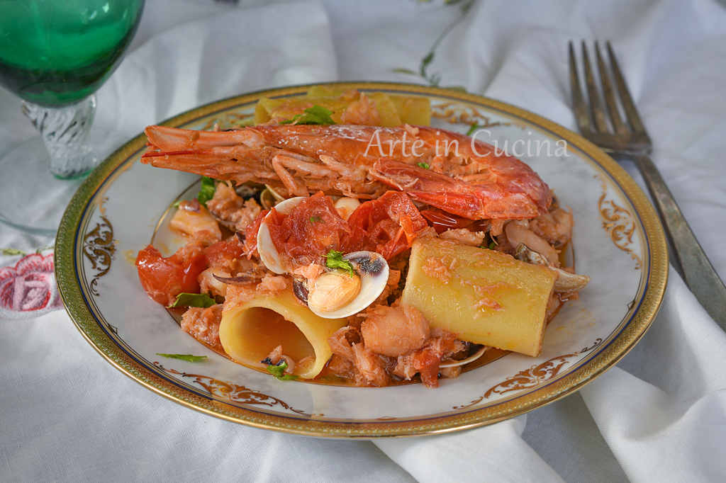 Paccheri allo scoglio with cod