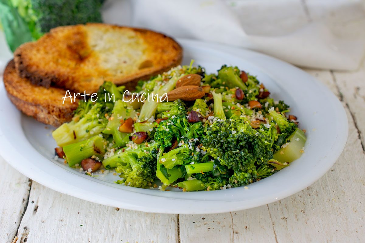 Pan-Fried Broccoli with Almonds