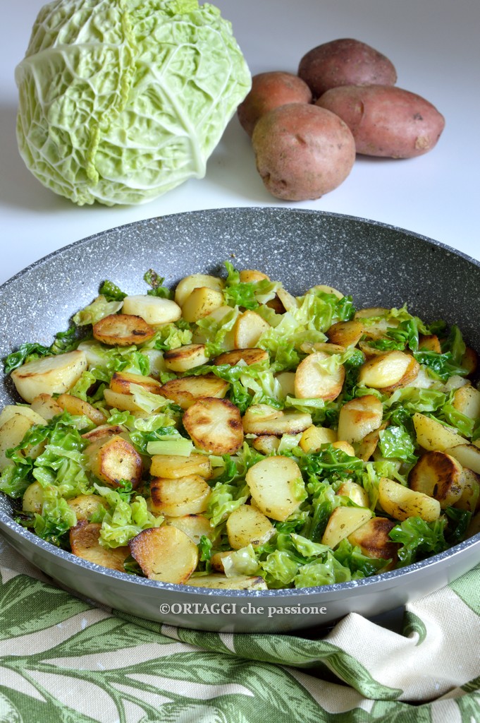 Easy and Fast Pan-fried Savoy Cabbage and Potatoes by Grandma Benedetta
