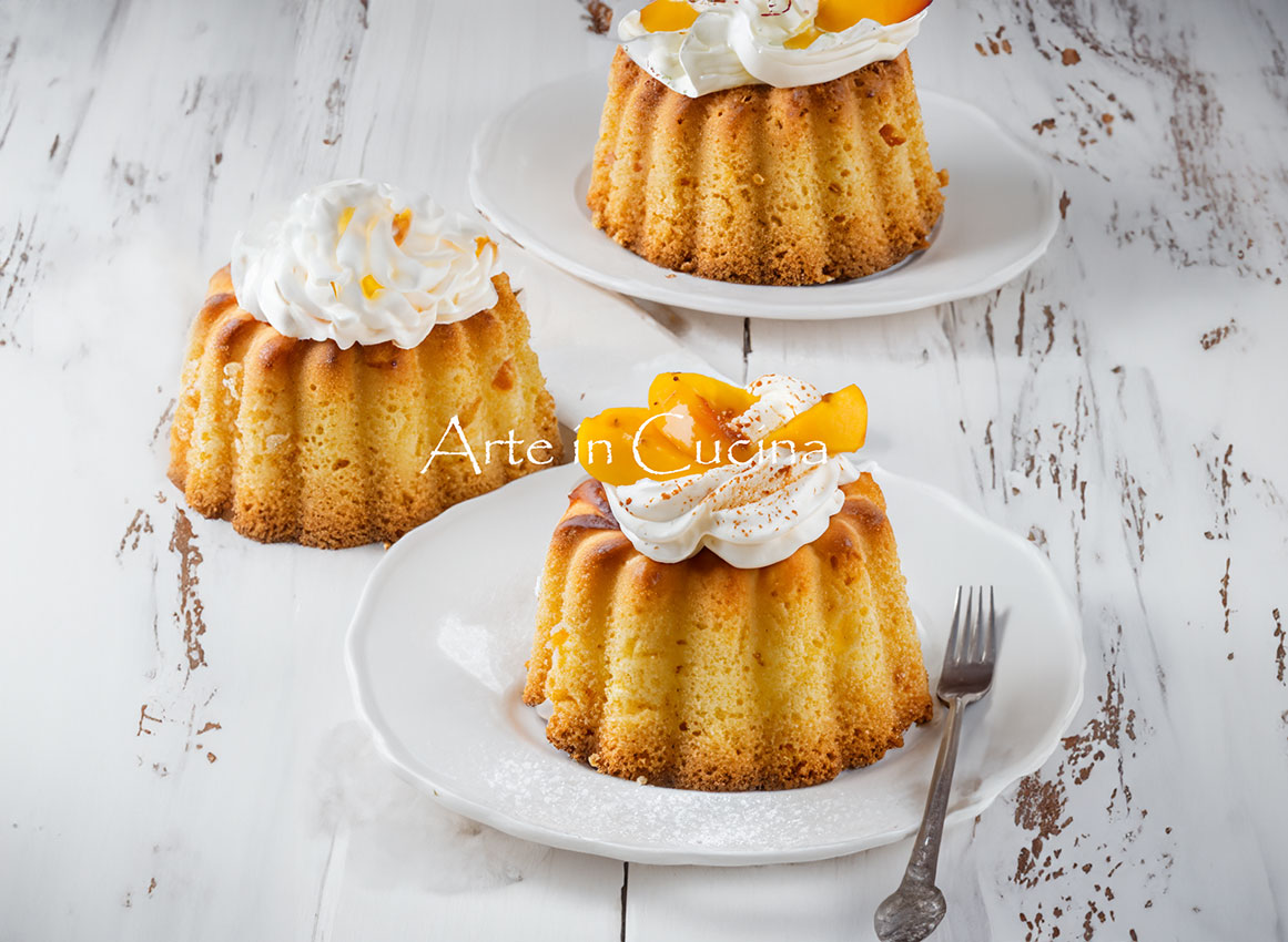 Peach Puree Cakes without Butter or Oil