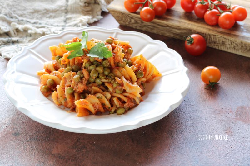 tuna and peas pasta in the electric pressure cooker