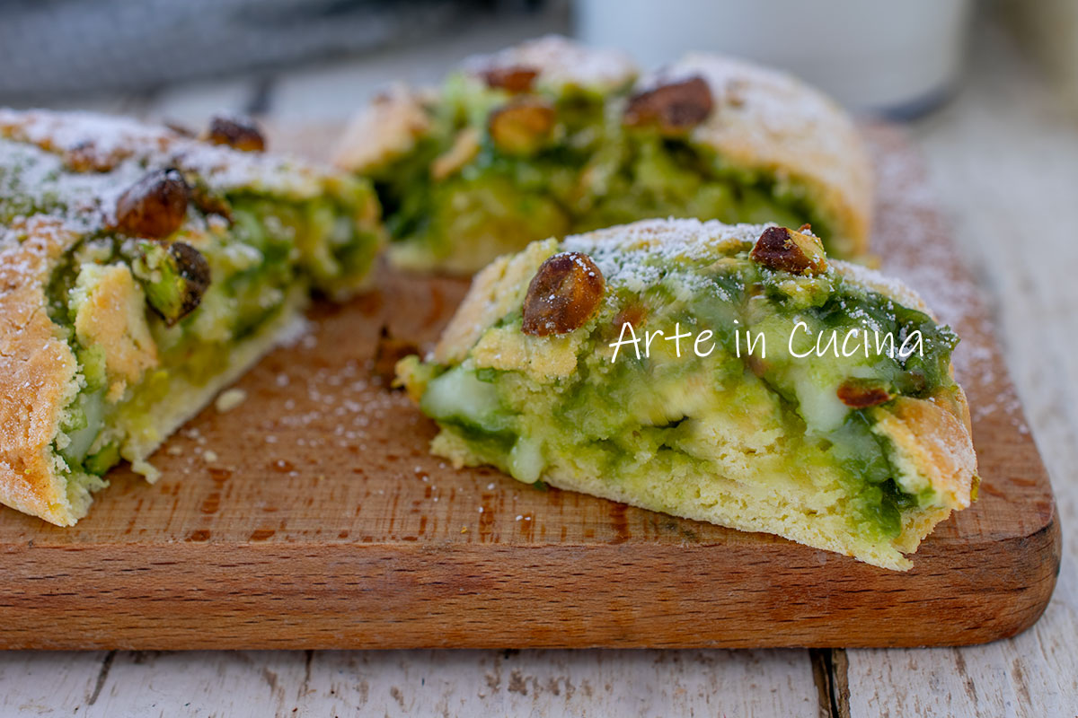 Pistachio Shortcrust Roll with Custard