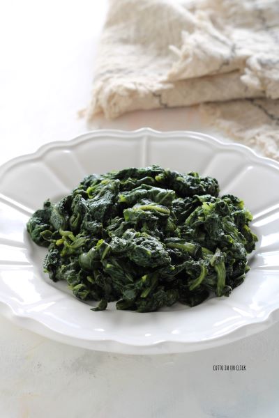 preparation of spinach in pressure cooker