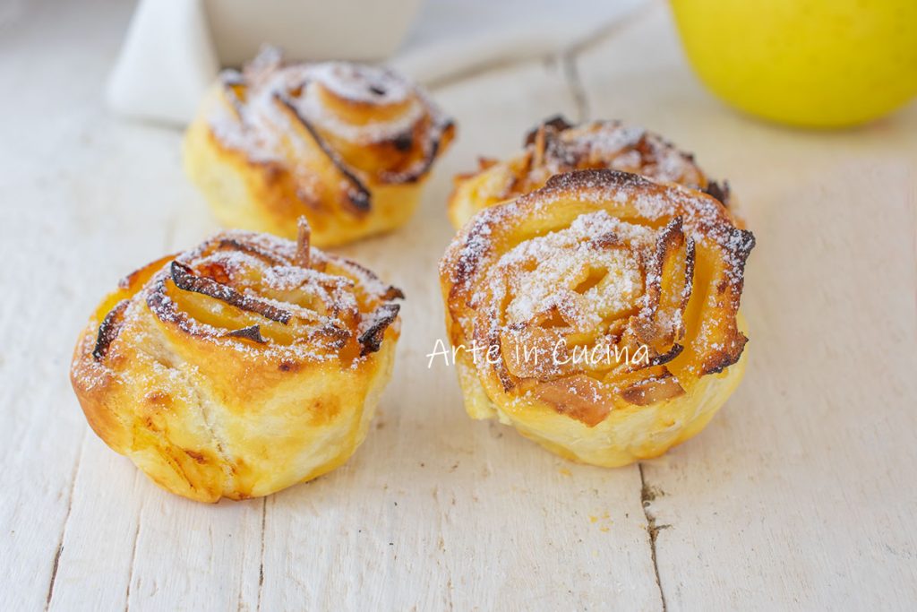 Puff Pastry Roses with Apples and Jam