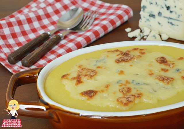 QUICK CREAMY POLENTA WITH GORGONZOLA