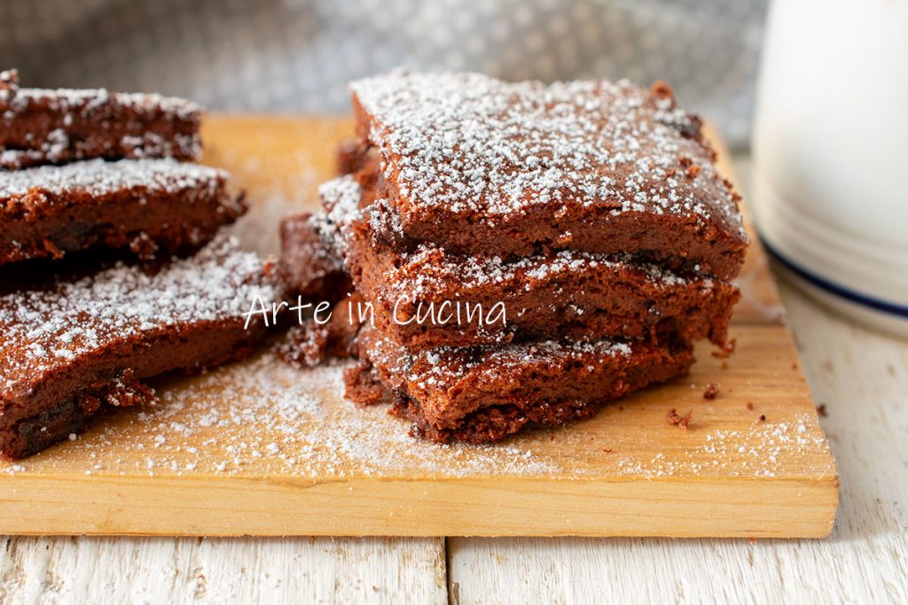 Quick and Easy Light Chocolate Cakes