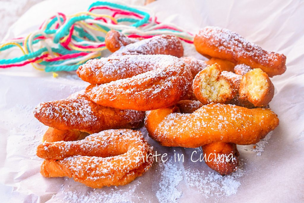 Quick Ricotta Doughnuts