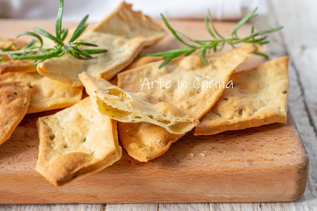 Quick Rosemary Crackers