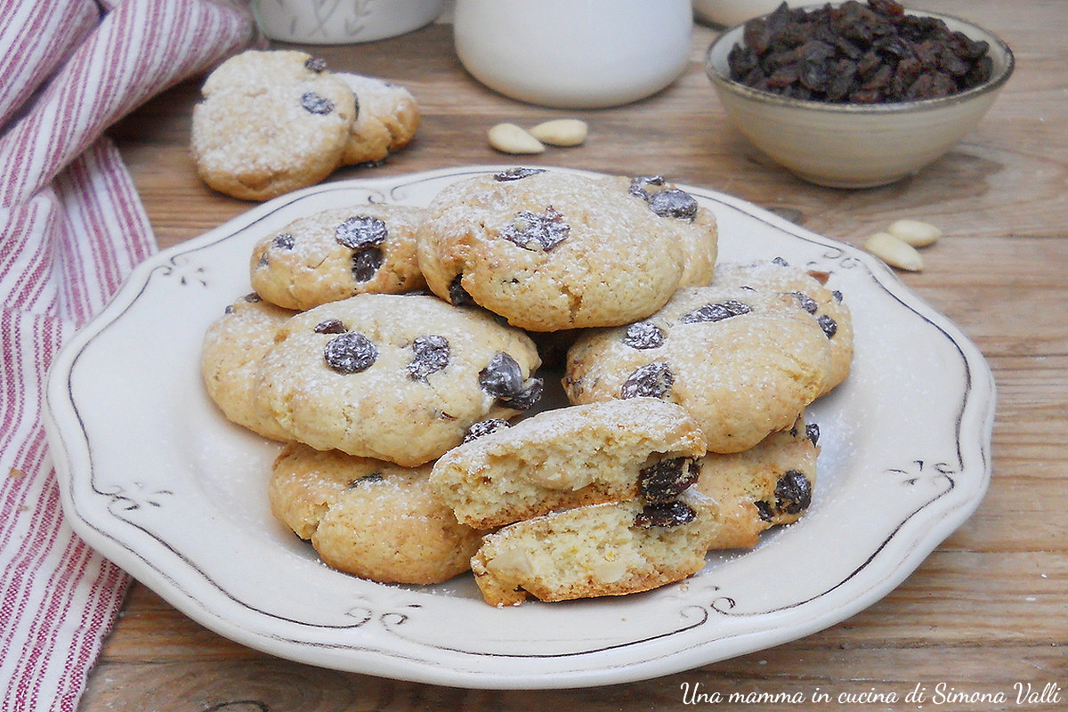Raisin and Almond Cookies