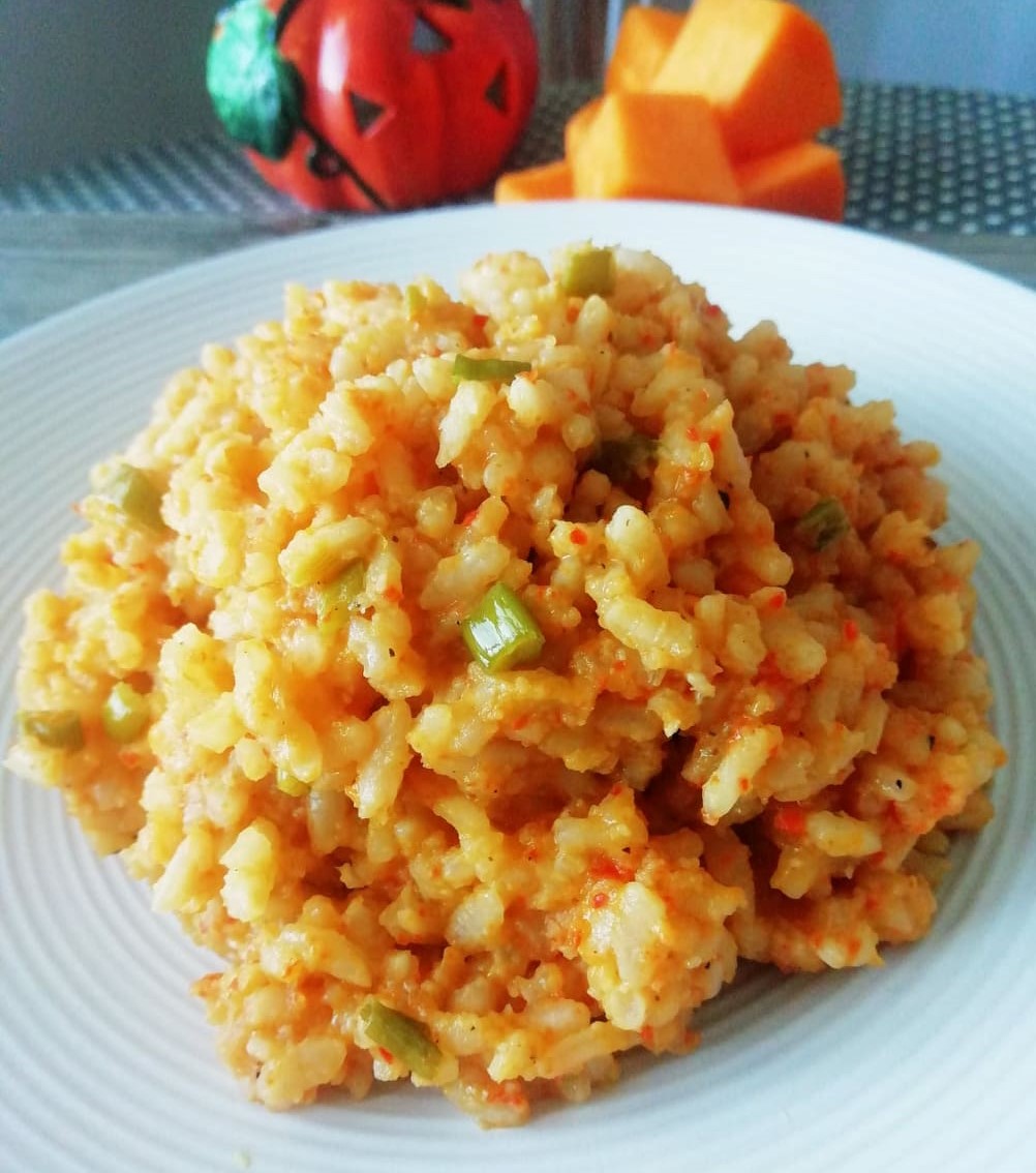 RISOTTO with pumpkin cream, peppers and chives