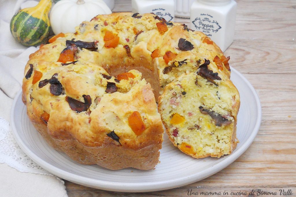 savory pumpkin and mushroom pie