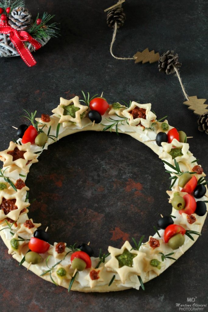 Savory Puff Pastry Wreath