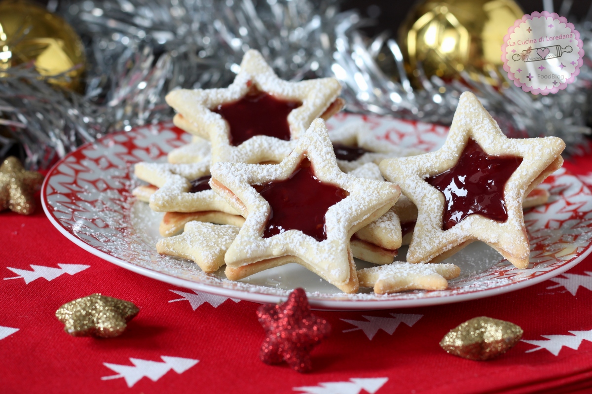 SHORTBREAD STARS with Raspberry Jam