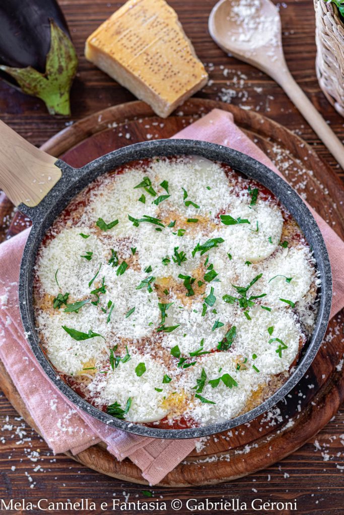 skillet eggplant parmigiana without lactose and frying