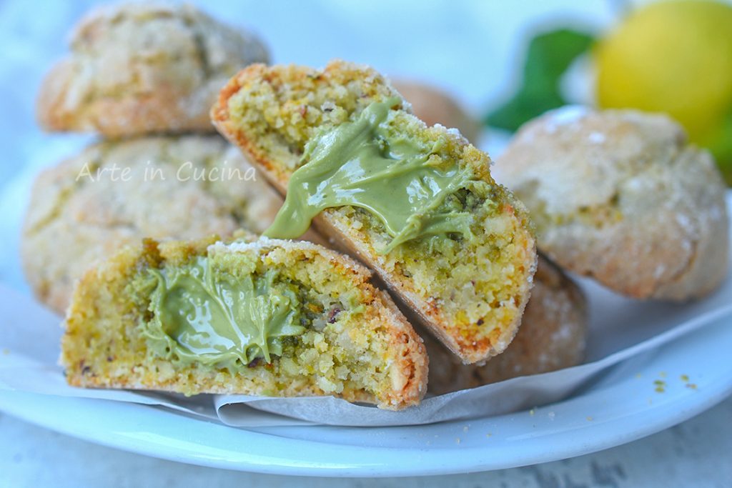 Soft and Creamy Pistachio Amaretti
