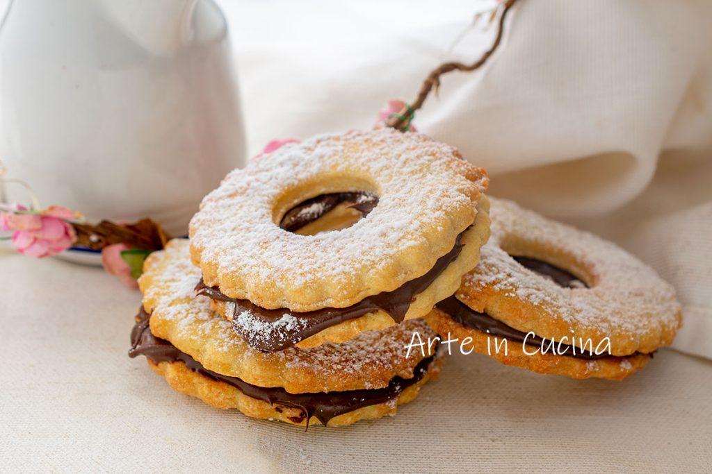 Soft Nutella Cookie Rings