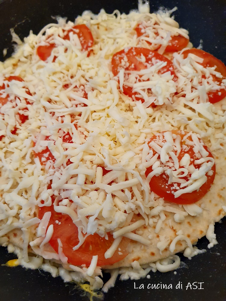 stuffed flatbread cake cooked in a pan in 15 minutes