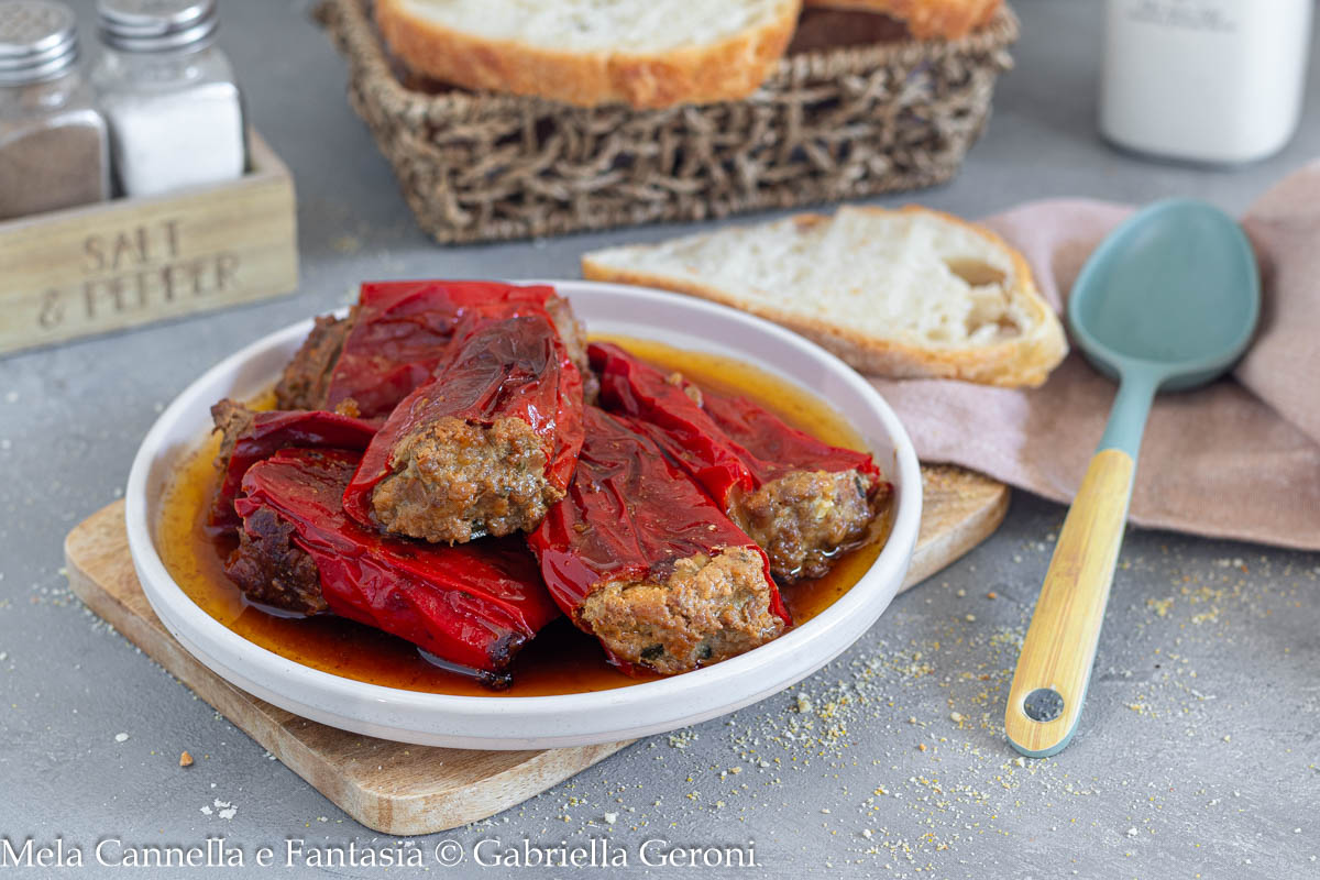 Stuffed Peppers with Meat: An Easy and Delicious Italian Classic!