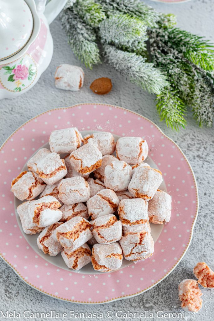 pink almond cookies