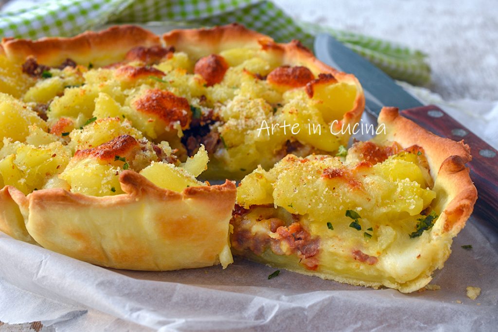 Tart with Potatoes and Sausages in Puff Pastry