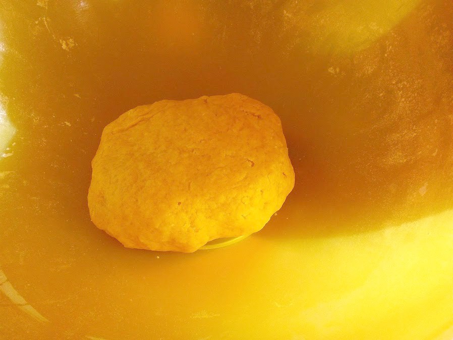 chocolate chiacchiere dough