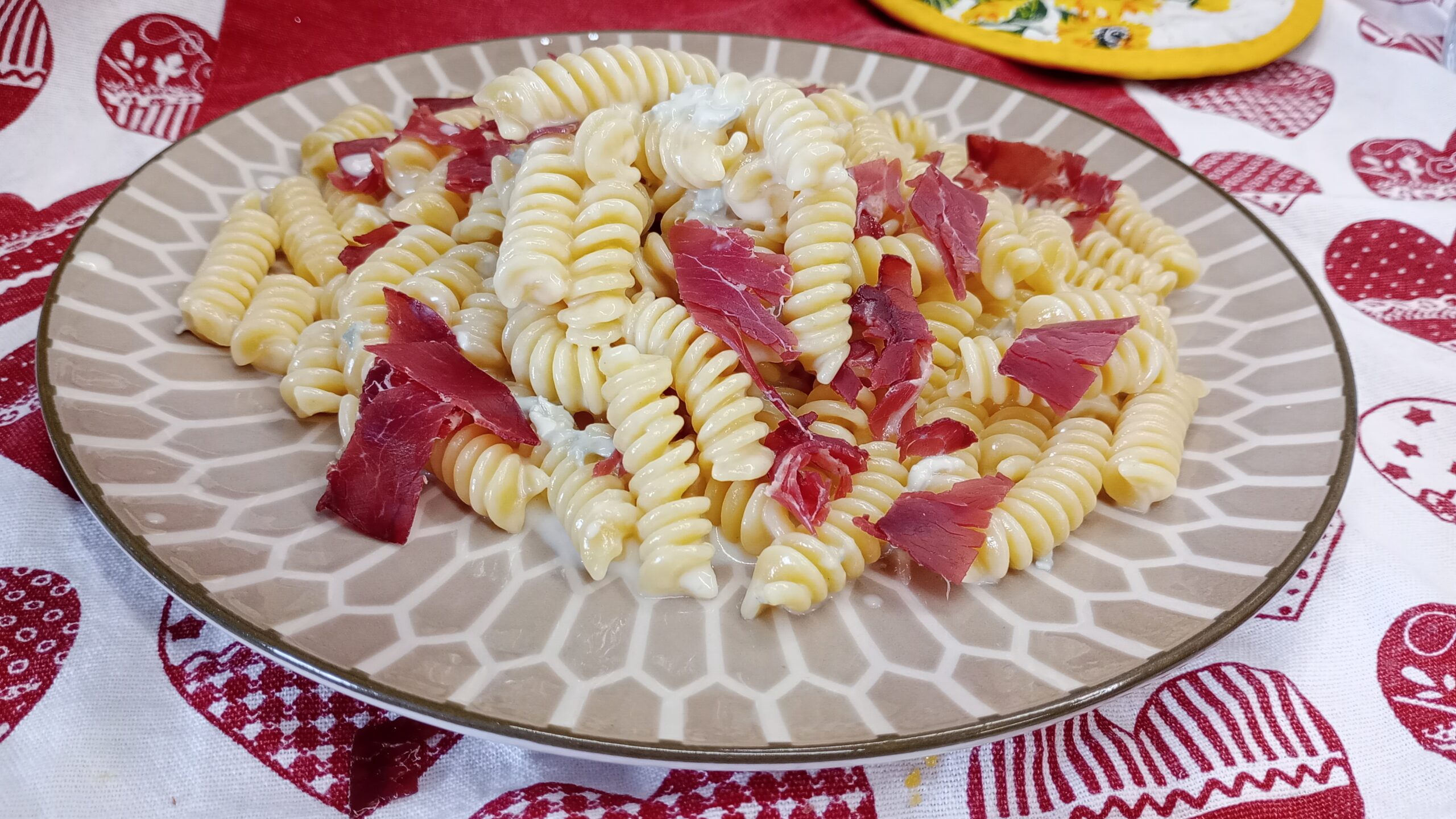 Pasta with Gorgonzola and Bresaola