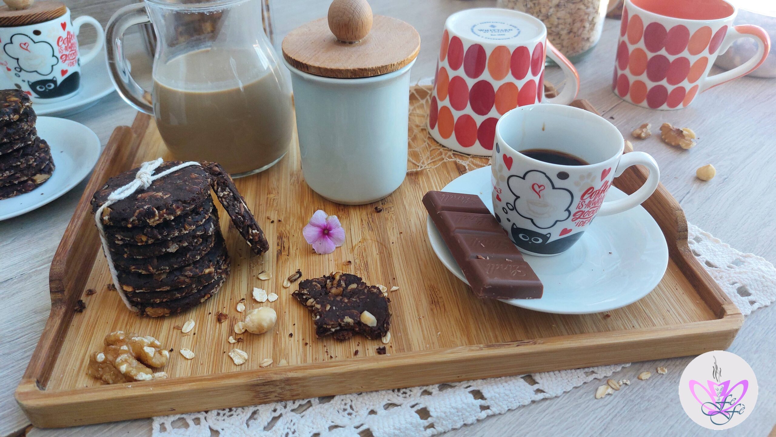 WHOLE GRAIN OATMEAL AND COCOA COOKIES