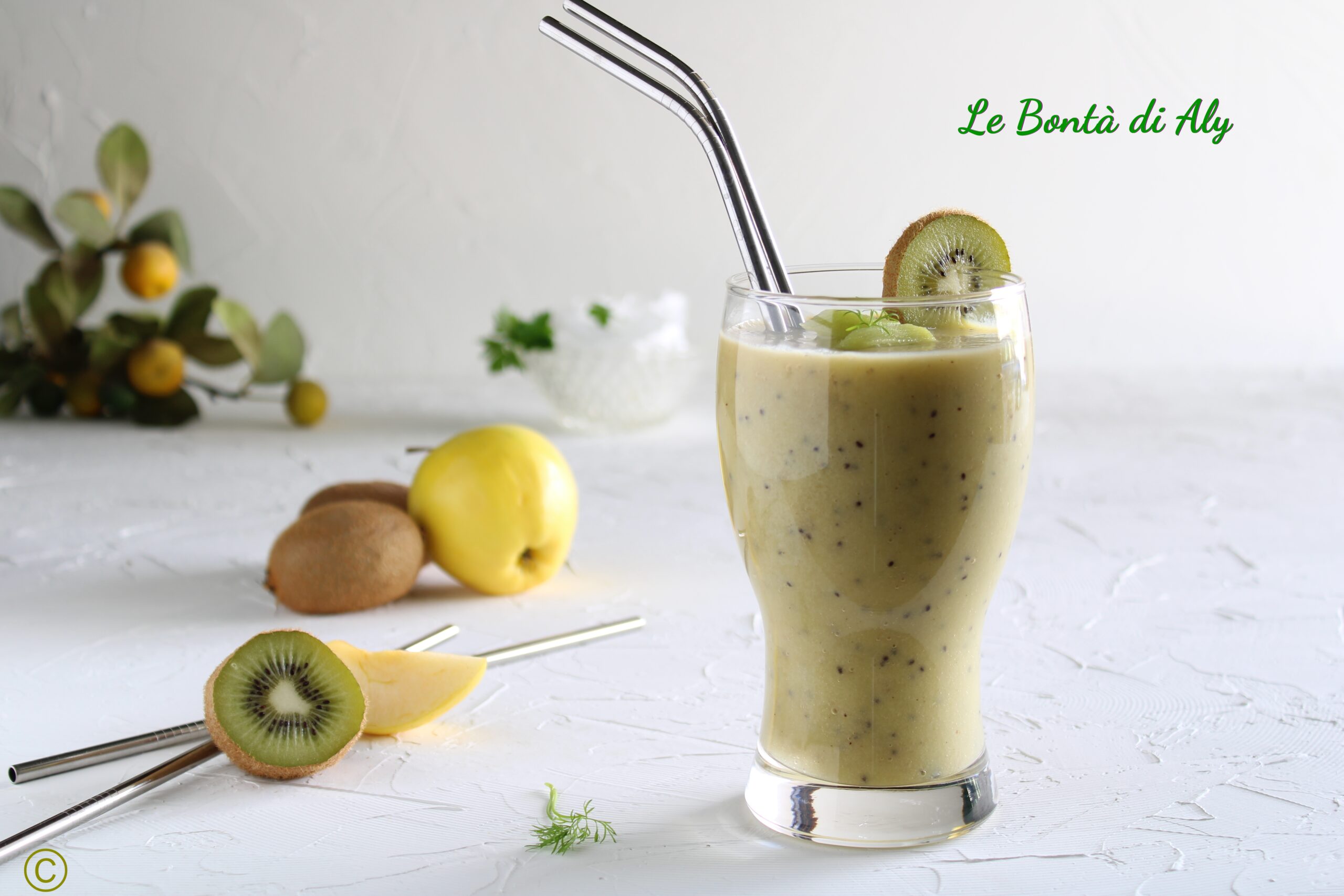 Apple and Kiwi Smoothie: Healthy, Quick, and Rich in Vitamins Recipe