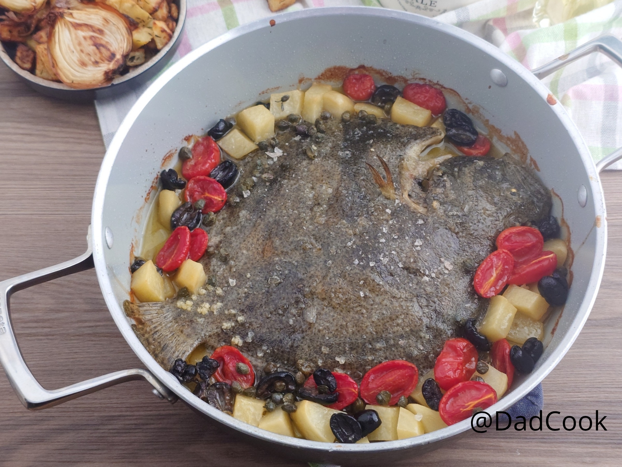 BAKED TURBOT WITH POTATOES: The Classic and Perfect Recipe for a Tasty and Easy Fish Main Course