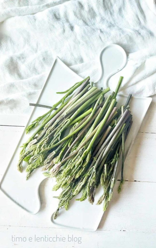 Butcher’s Broom Sprouts with Hummus