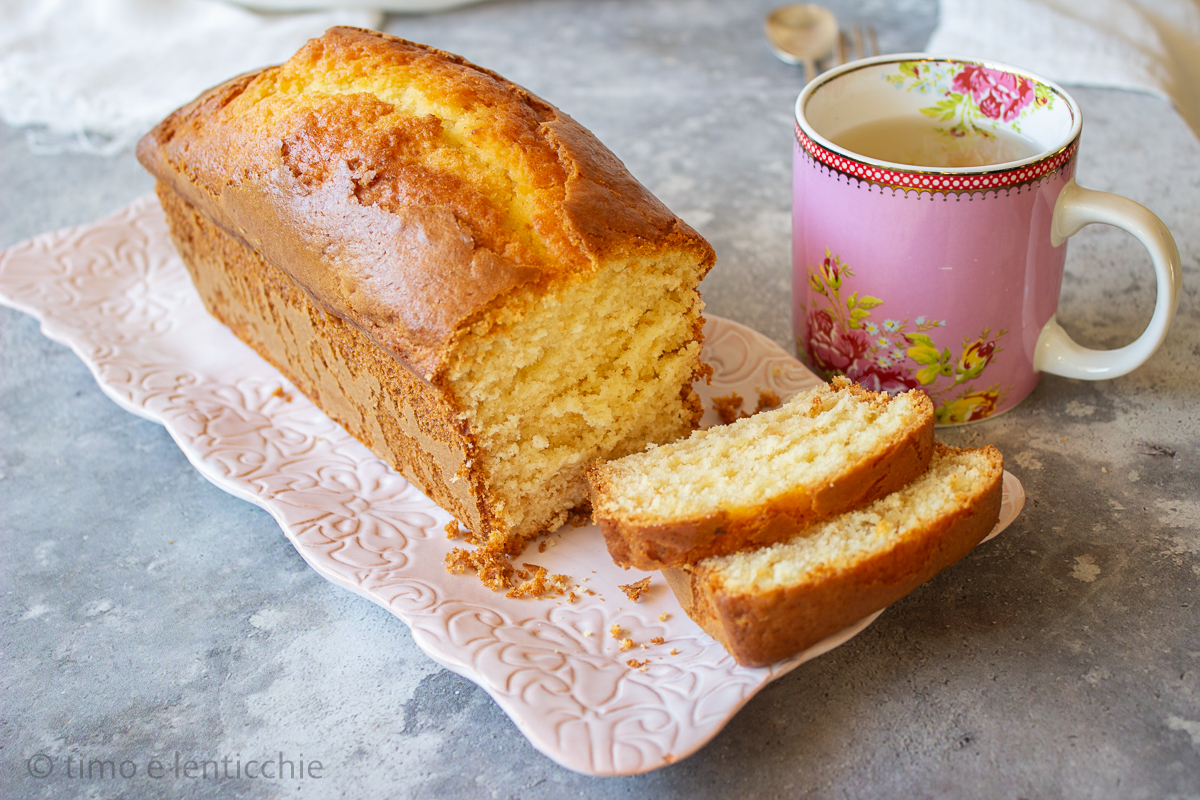 Classic Lemon Pound Cake
