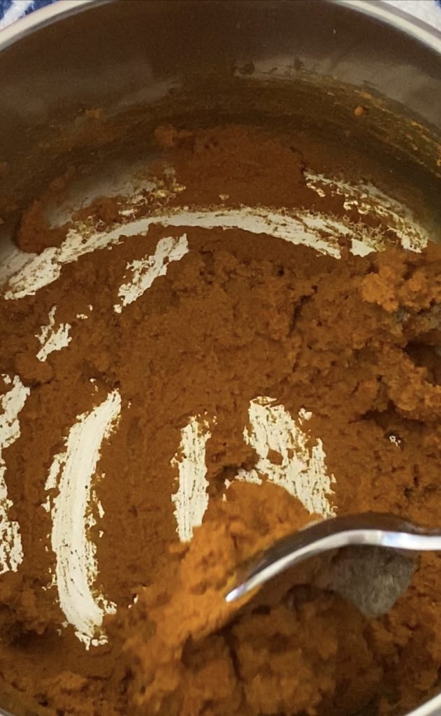 Preparation of the Golden Milk or Golden Latte Original Recipe