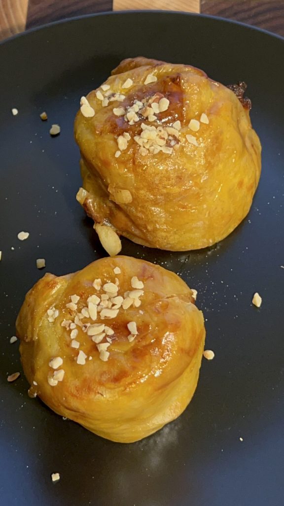 Apple Dessert with Individual Rice Sheets