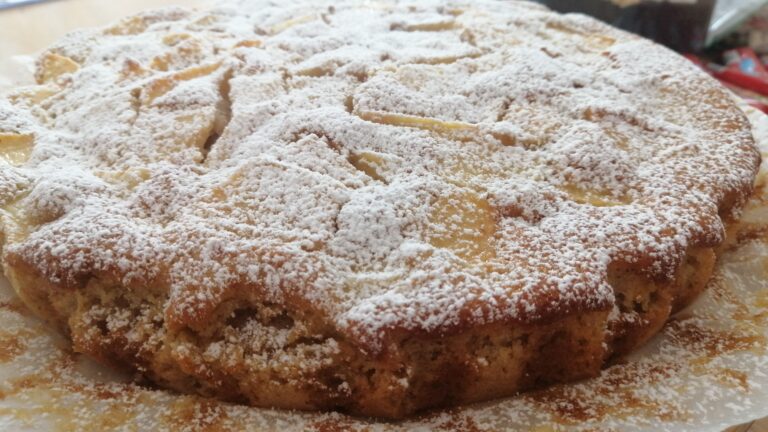 Water and Apple Cake