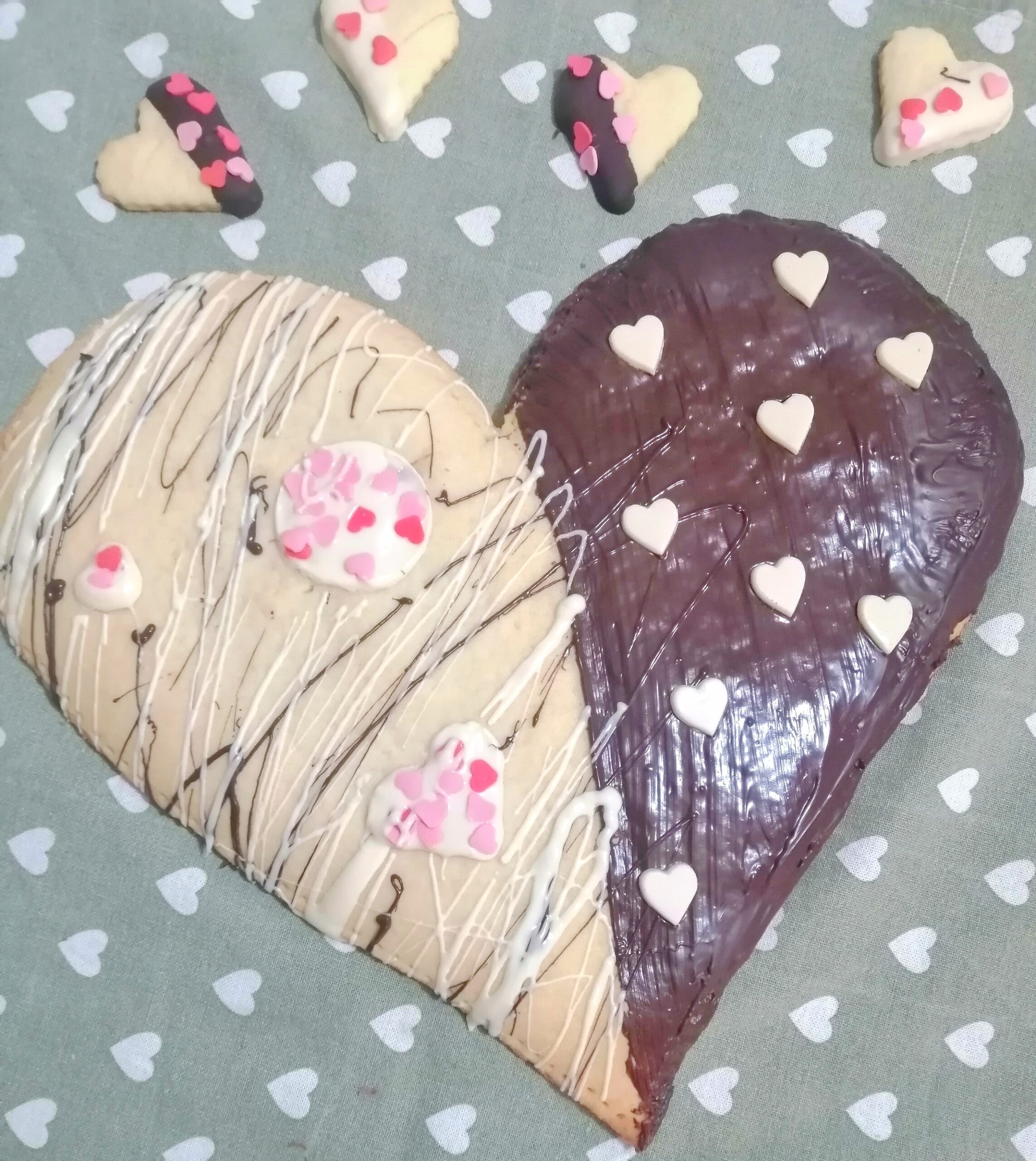 Giant Shortcrust Pastry Cookie