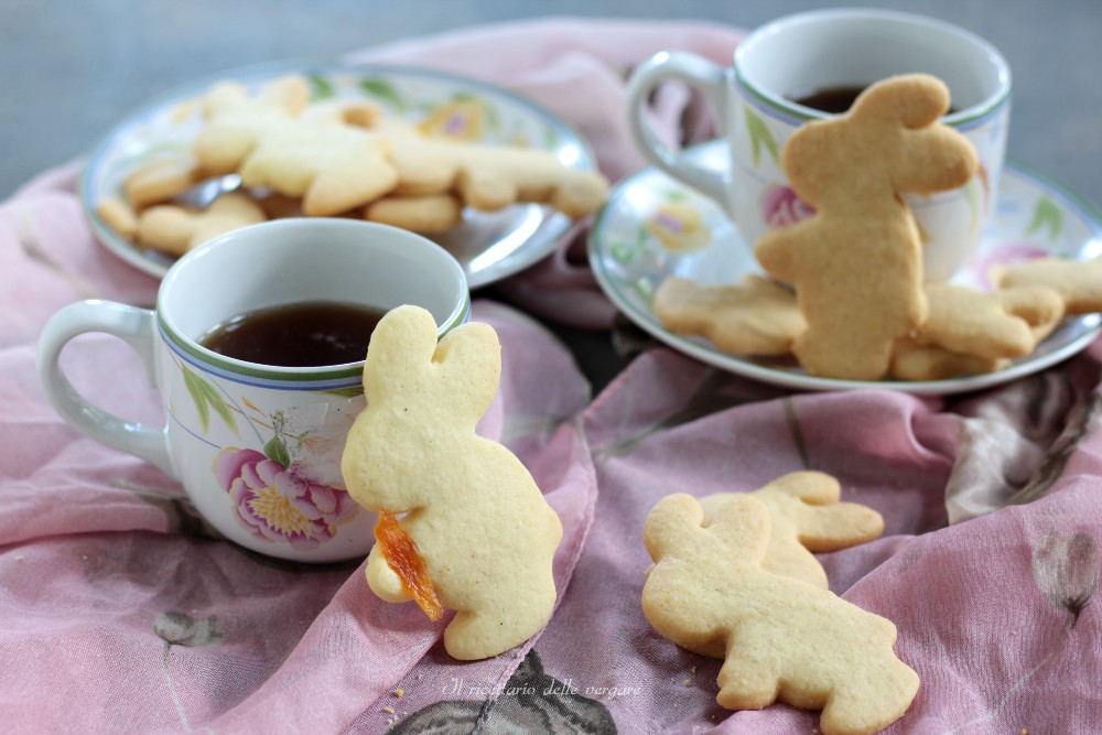 Saltarelli: Easy and Quick Bunny Cookies