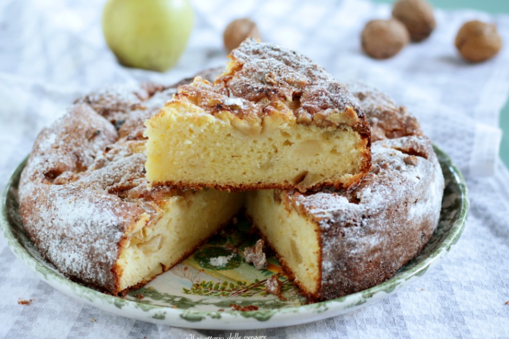 Grandma's Apple Cake with Yogurt and Cinnamon