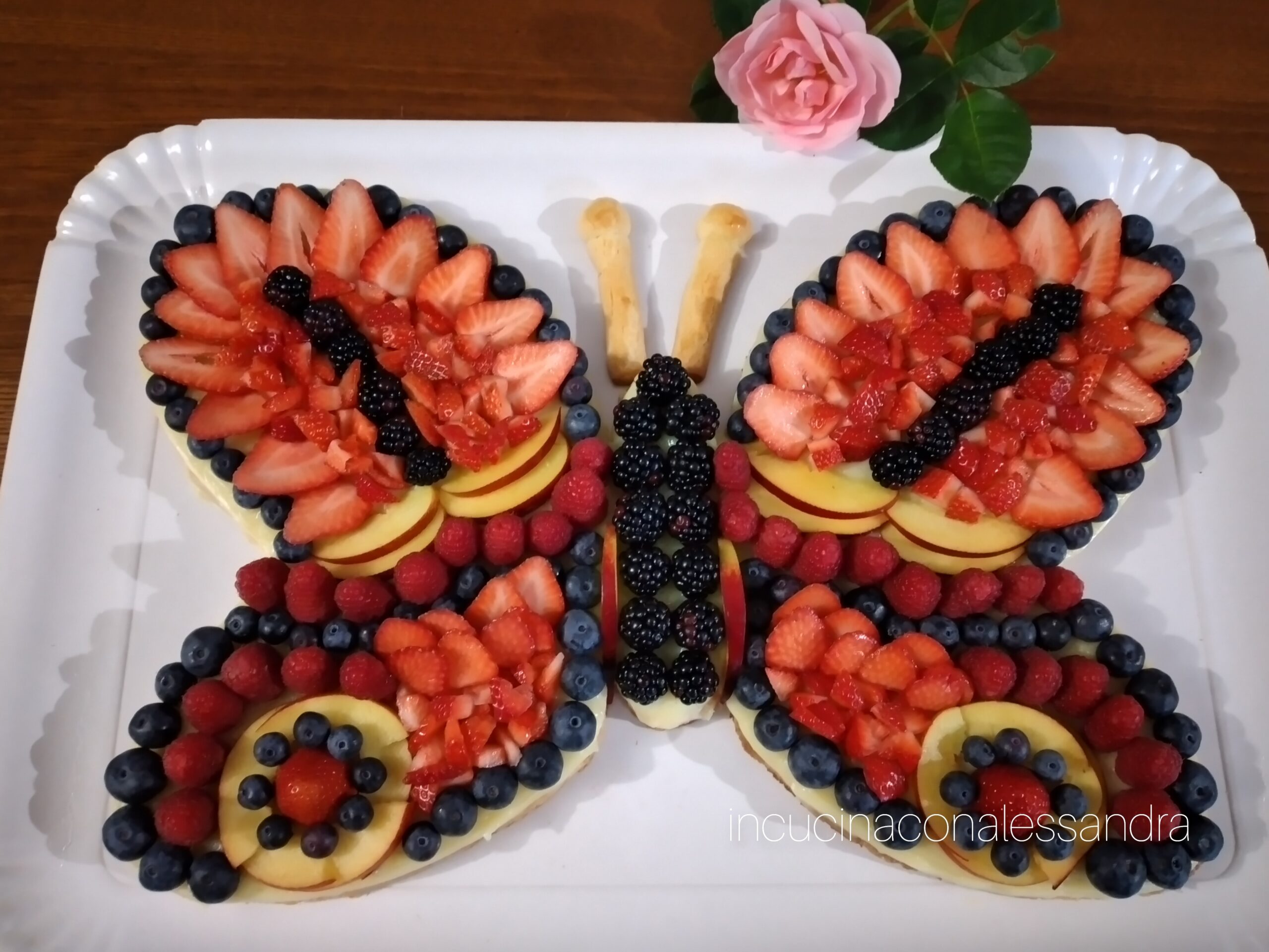 Butterfly Tart with Cream and Fruit