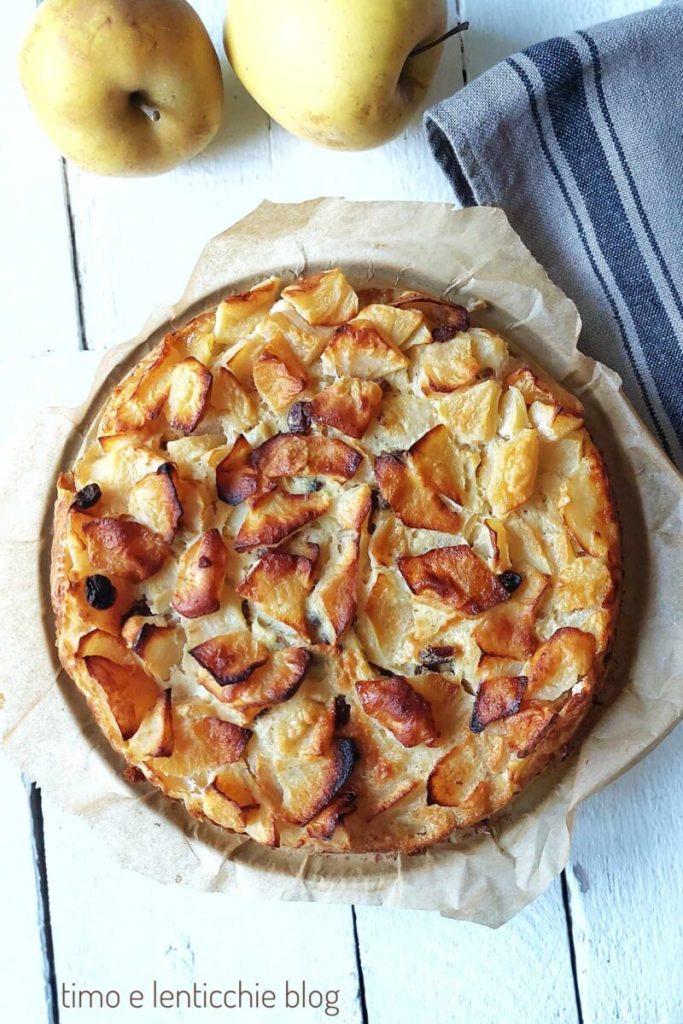 Many Apples and Kefir Cake