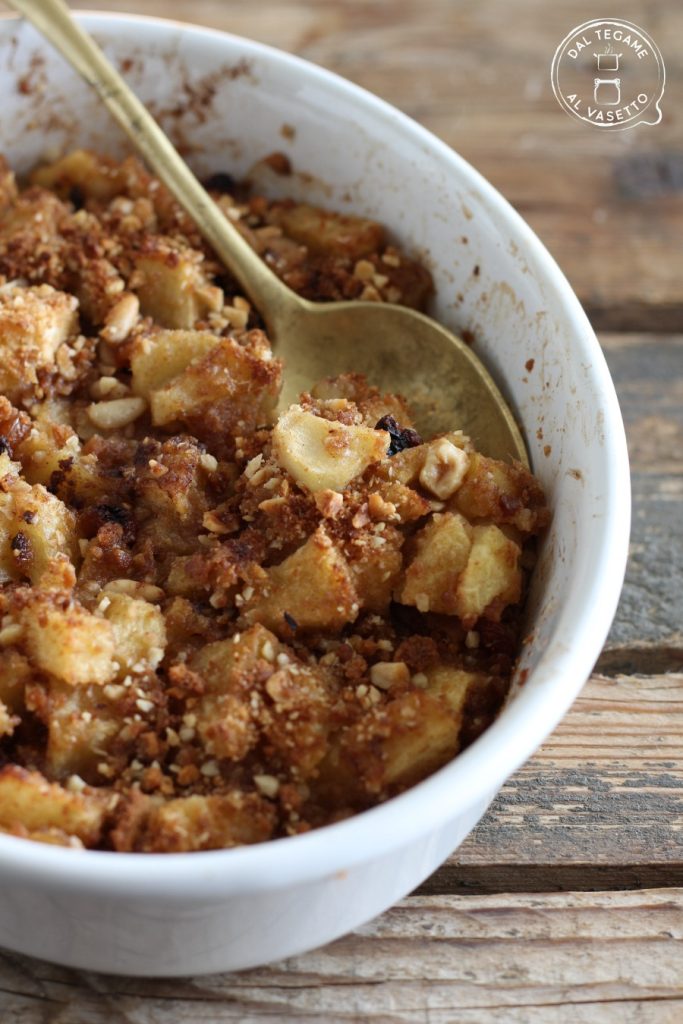 Microwave Apple Crumble