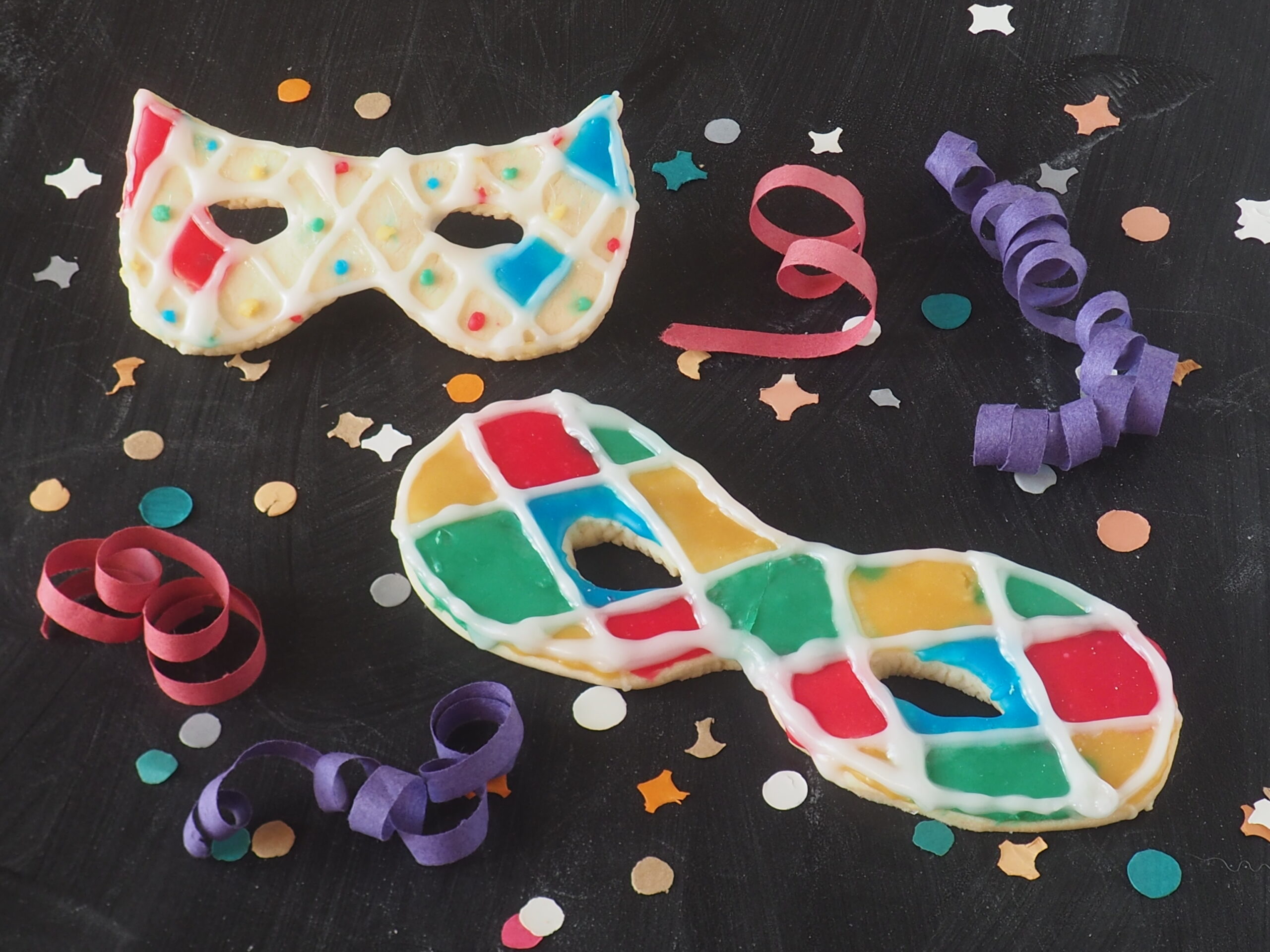 Shortcrust Carnival Masks