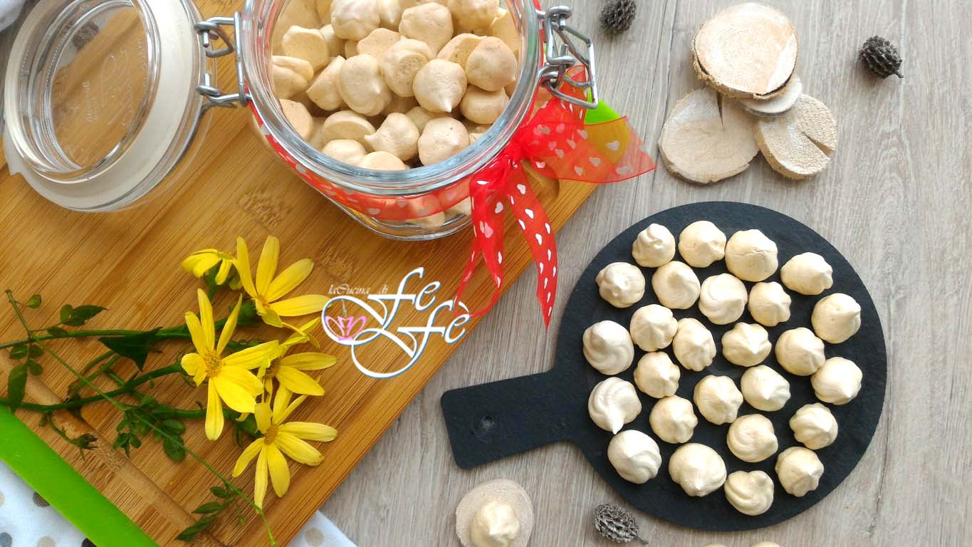 HOMEMADE MINI MERINGUES (Basic Recipe)