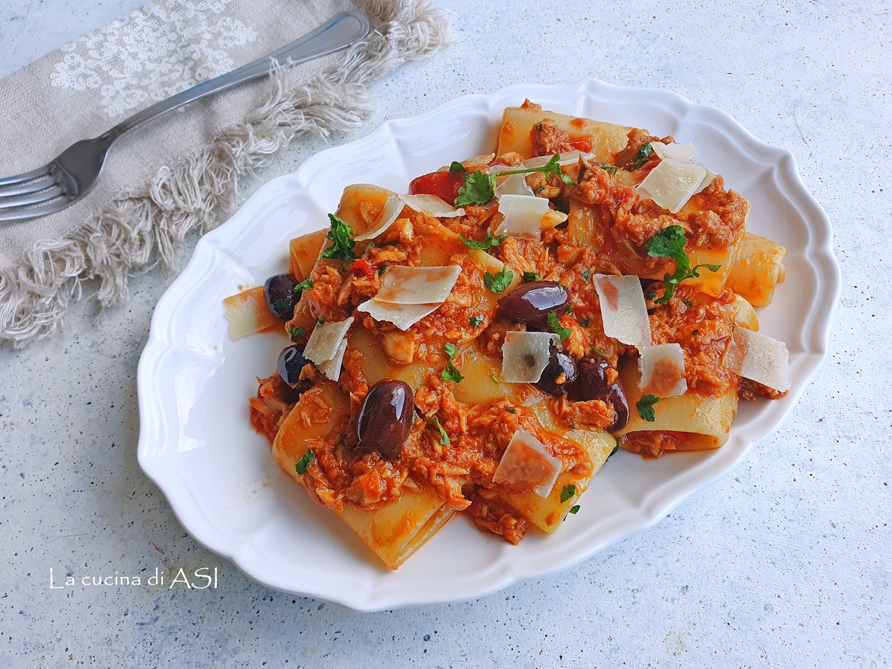 Paccheri with Tuna, Cherry Tomatoes and Kalamata Olives