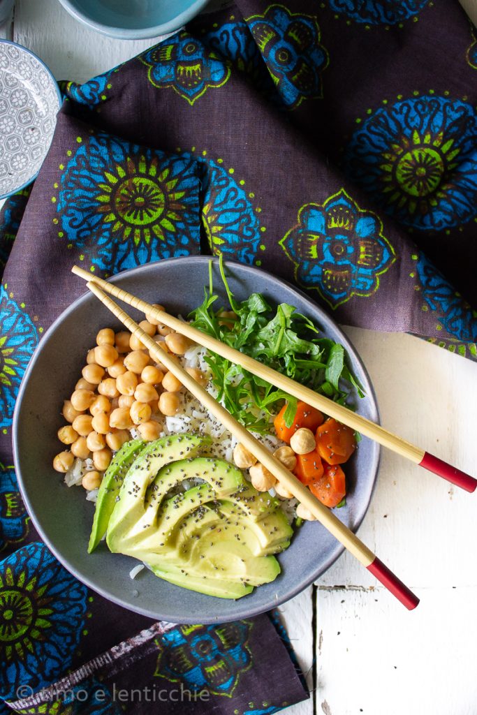 Poke basmati avocado and chickpeas