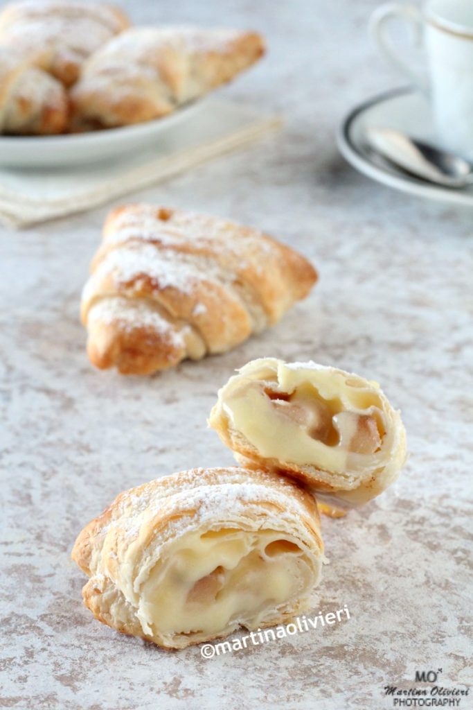Puff Pastry Shells with Apples and Cream