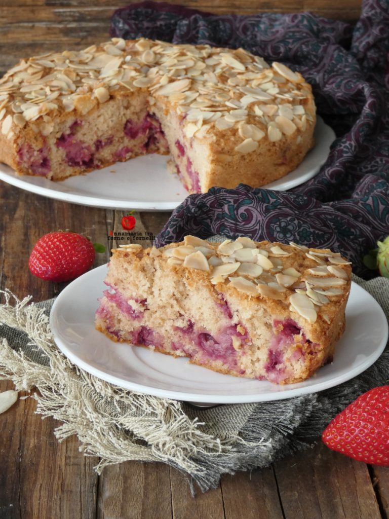 Strawberry Cake with Almond Topping